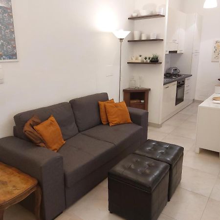 Casa Giova: Bilocale Con Balcone Al Gianicolo Apartment Rome Luaran gambar