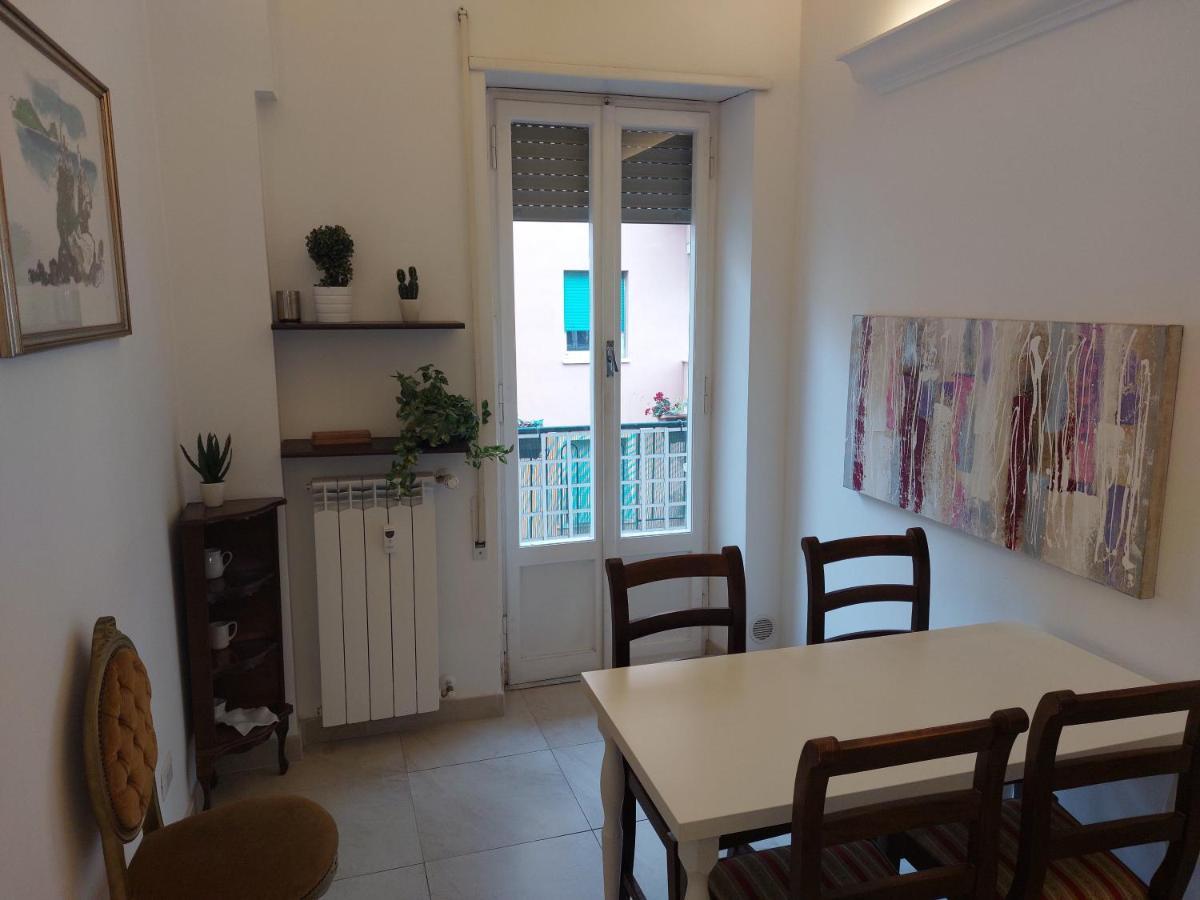 Casa Giova: Bilocale Con Balcone Al Gianicolo Apartment Rome Luaran gambar